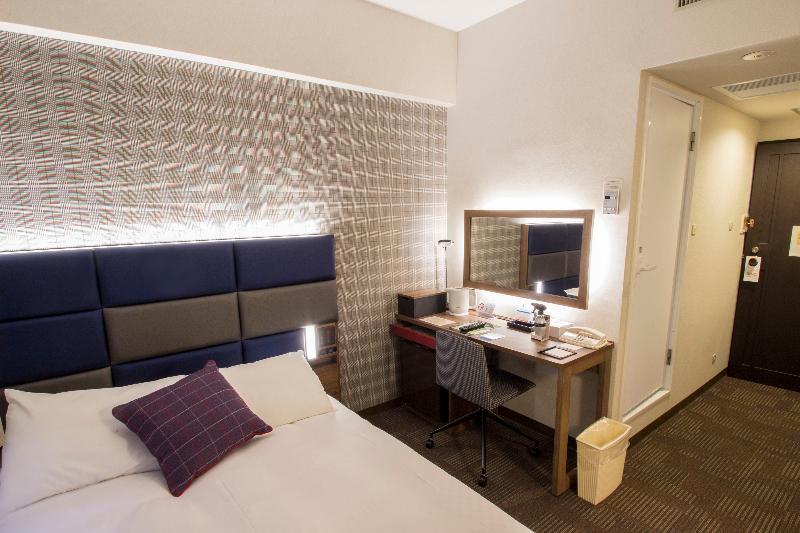 ハートンホテル心斎橋 3*